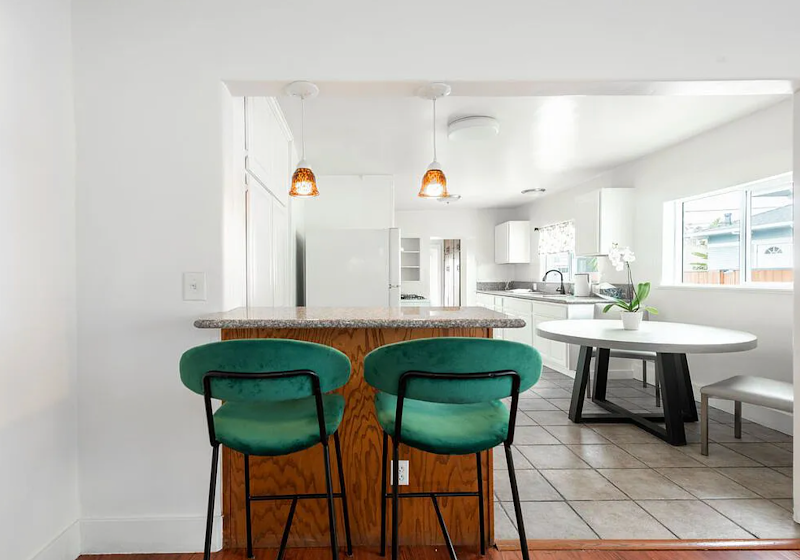 Solstice Recovery - Men's Sober Living House Los Angeles sober living home