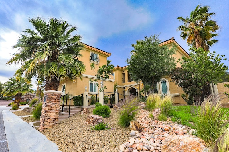 Luxe Treatment Center | Las Vegas Drug Rehab sober living home