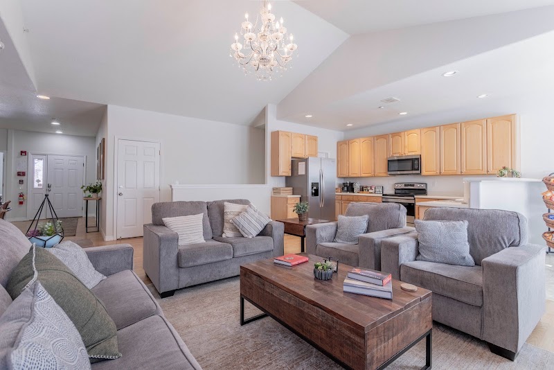 Footprints to Recovery Addiction Treatment Centers sober living home